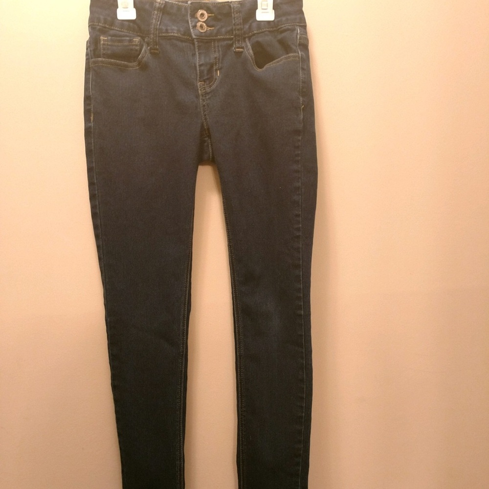 Size 5/6 Hydraulic Juniors Jeans
